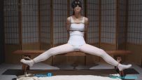 小羊白泳衣 开腿强制 震震 抽插穿戴炮击塞入