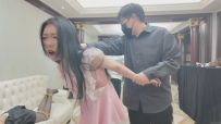 枫叶工作室 与谁共眠 姐妹终成笼中鸟