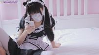 少萝白丝女仆装兔曦多震动玩具 m开腿强制gc 棒棒+3td+揉xiong+感官剥夺+口球 ，最后意