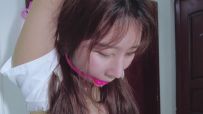《改造可爱妹妹》定拍转公映！姐姐踮脚单脚吊缚TK调J改造可爱妹妹，各种工具反复TK妹