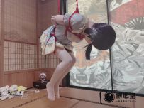 【缚心室】白丝小kigger残暴的后手直臂吊缚折磨，挑战郊狼极限，充气塞+皮拍抽打+TK虐