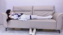 《全包束缚》小乔时之魔女c服被入室捂晕绑架+丝袜捆绑+驷马挣扎+tk+白丝脚+被连续三层