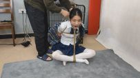 束缘阁 妍妍 白丝JK桃傅 开口器挠痒