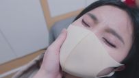 《绑架圣诞愿望精灵》 把圣诞精灵装在麻袋里绑架回家，扔在床上绑起来玩弄，在把她吊
