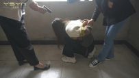 【深渊尽头】女毒贩林悦被围捕押进所里拍照留档审讯宣判五花大绑押赴刑场结束了罪恶的