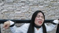 飞天 提审人贩子李然,,李然拒不承认犯罪事实,那就把她禁锢起来折磨