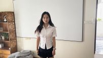 奥特曼定拍 肉肉的圆脸妹子小芜 吊带黑丝驷马