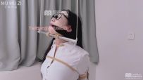 回到家发现有个可爱的妹子～怎么能不好好玩玩呢？女调女/剧情/丝袜勒嘴/跪缚/绑脚趾/