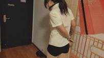 【解谜逃脱游戏·逃生】塞满嘴巴蒙上眼睛，说不出密码的依依快要急坏了